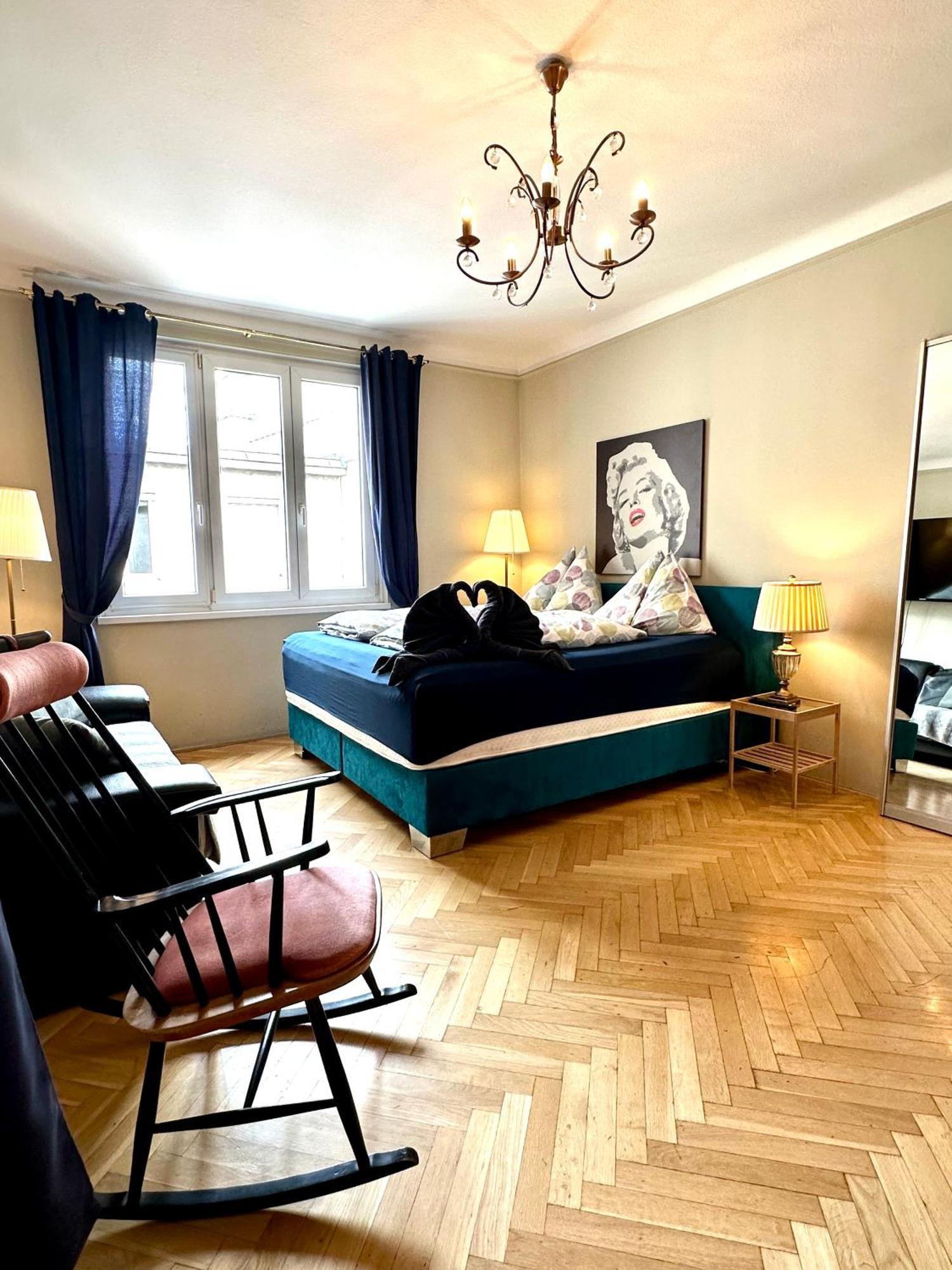 Center Apartment With 360° Rooftop Wien Eksteriør billede