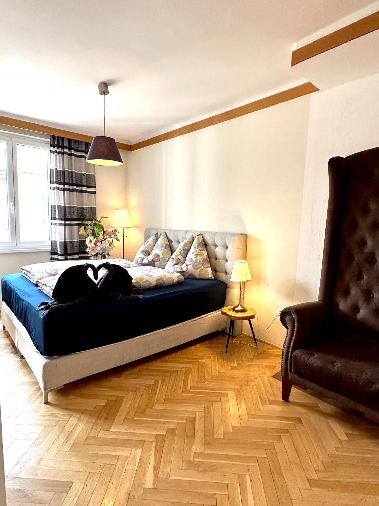 Center Apartment With 360° Rooftop Wien Eksteriør billede