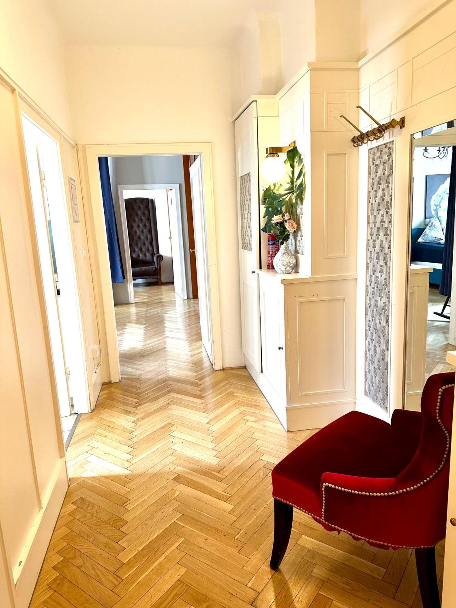 Center Apartment With 360° Rooftop Wien Eksteriør billede